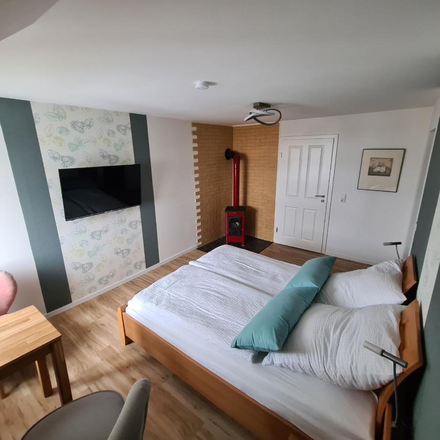 Gaestezimmer Treuen - Bed & Breakfast Extérieur photo