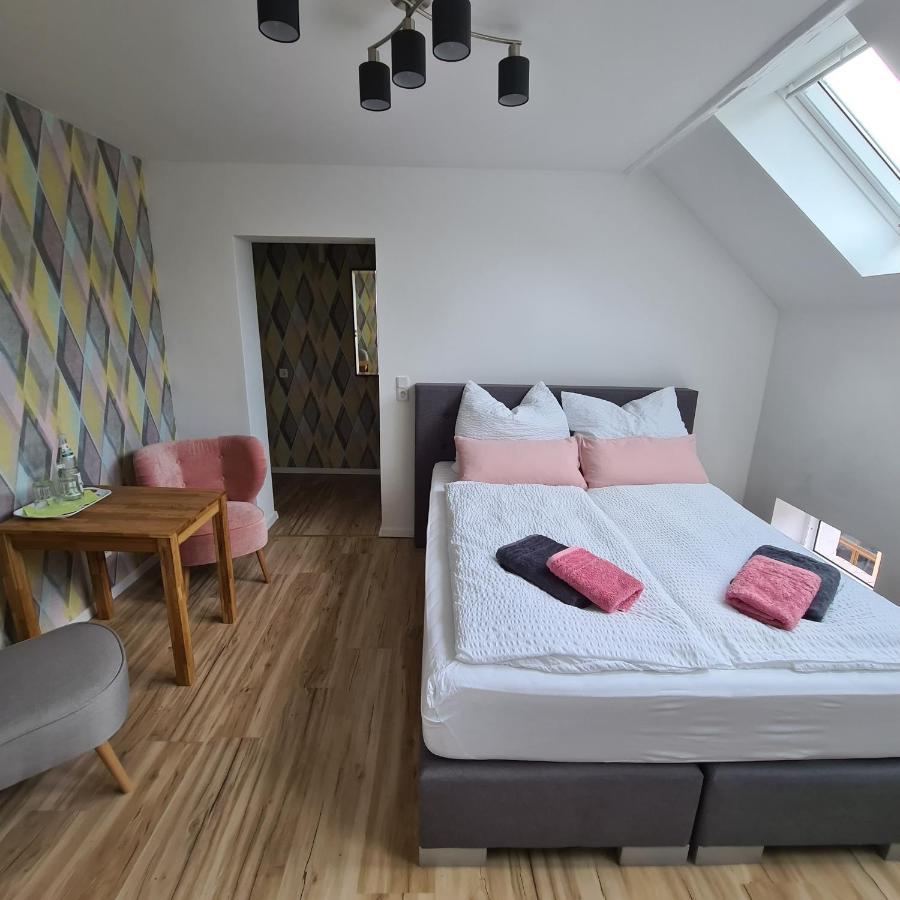 Gaestezimmer Treuen - Bed & Breakfast Extérieur photo